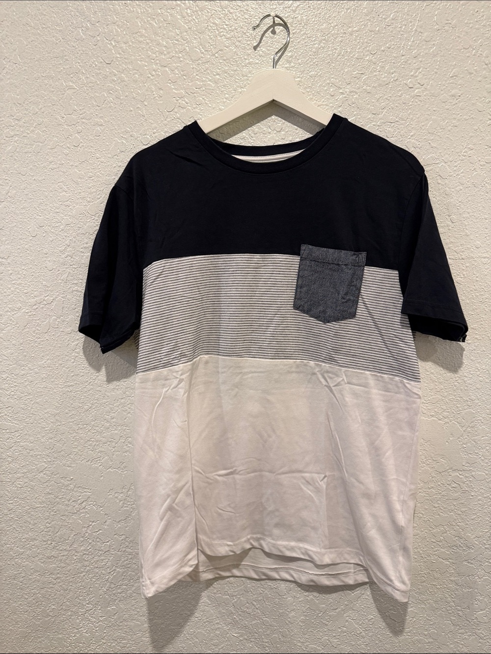 Denim & Flower Black, Gray & White Colorblock Pocket Tee, Men’s M